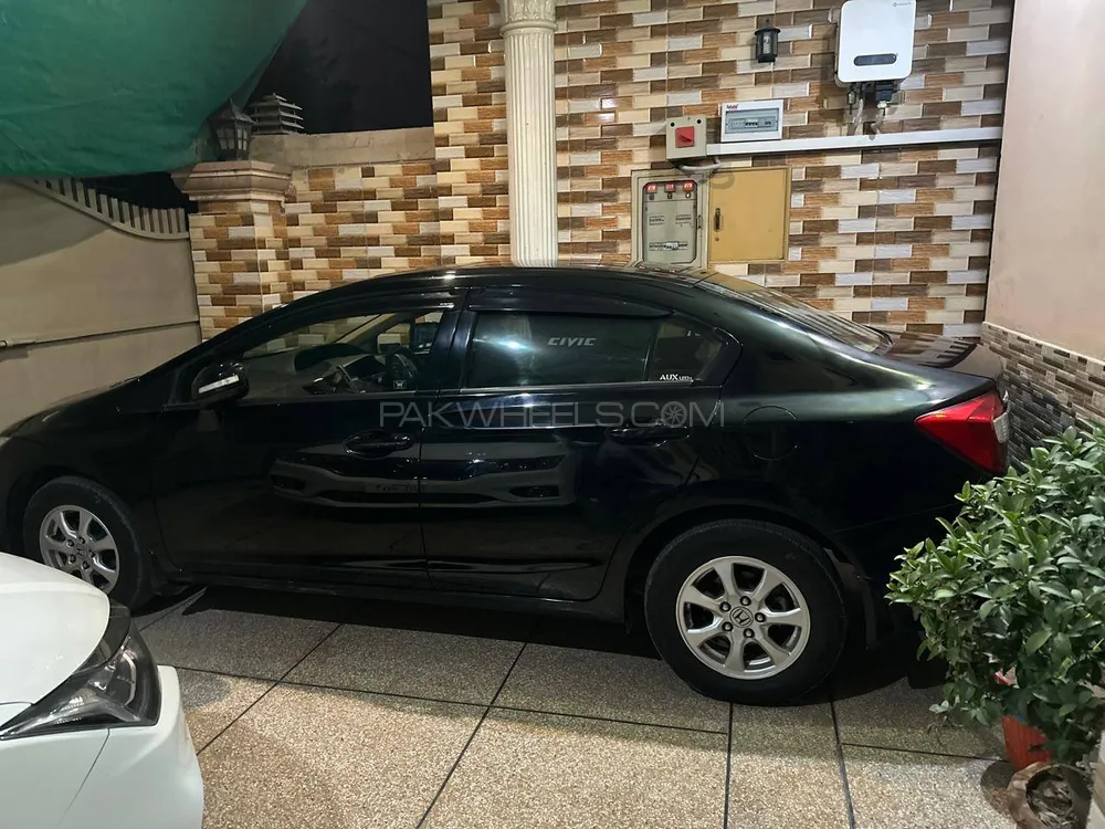 Honda Civic 2013 for Sale in Lahore Image-1