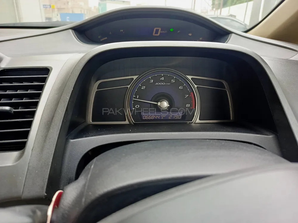 Honda Civic 2011 for Sale in Karachi Image-1