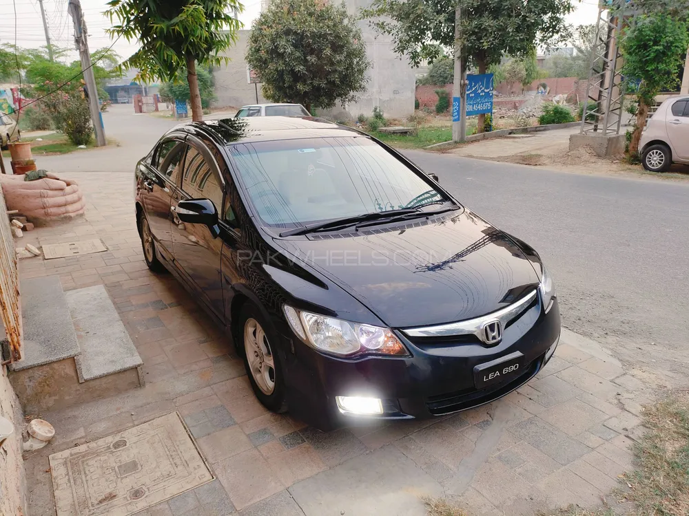 Honda Civic 2011 for Sale in Lahore Image-1