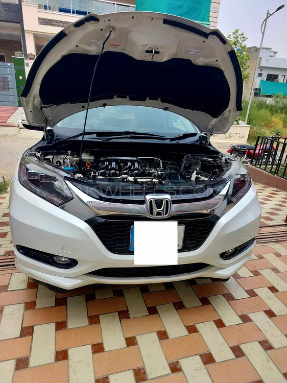 Honda Vezel 2014 for Sale in Islamabad Image-1