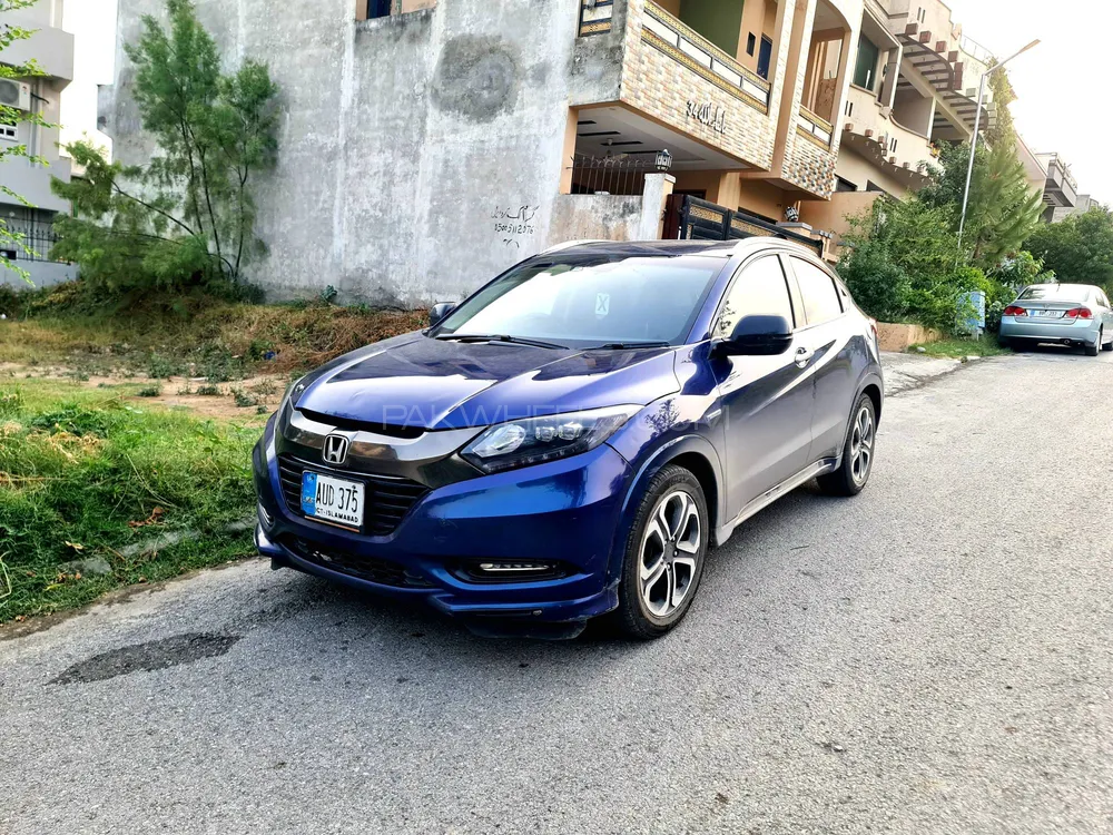 Honda Vezel 2016 for Sale in Islamabad Image-1