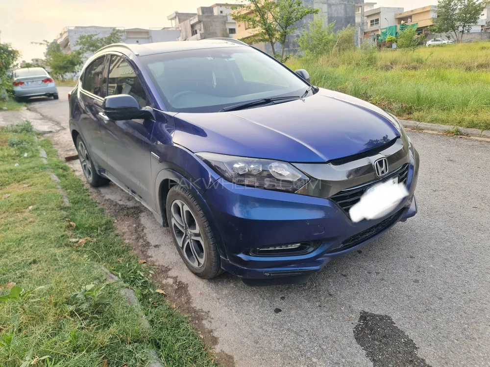 Honda Vezel 2016 for Sale in Islamabad Image-1