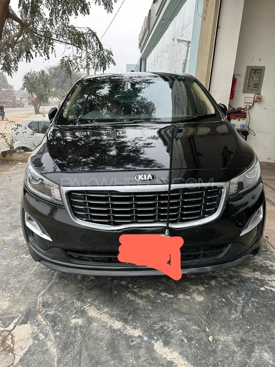 KIA Carnival 2019 for Sale in Lahore Image-1
