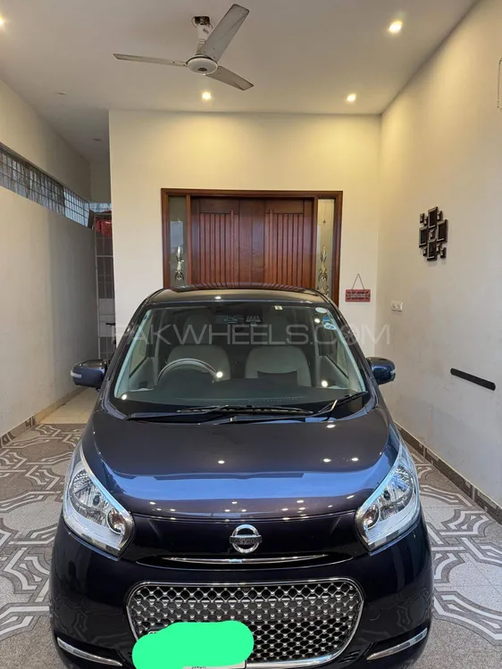 نسان ڈیز 2017 for Sale in کراچی Image-1