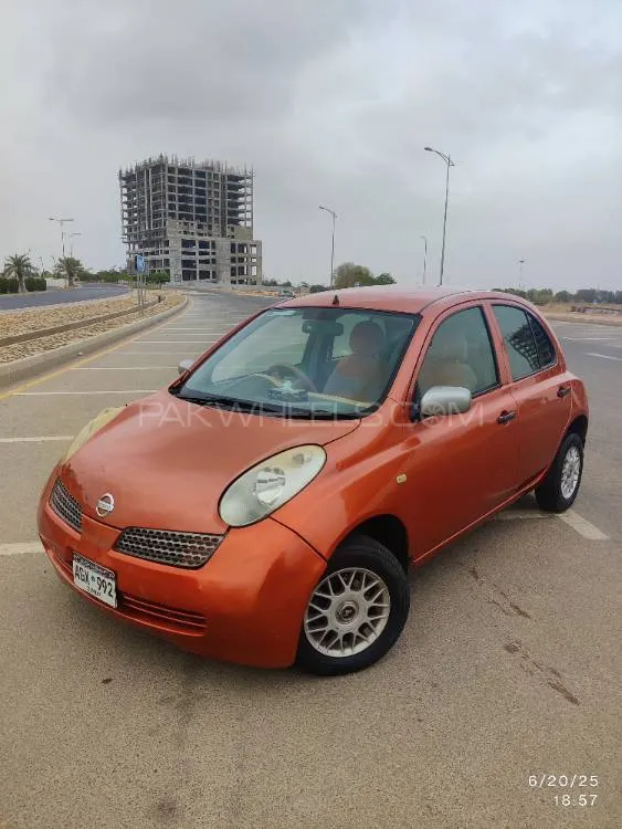 Nissan March 2002 for Sale in Karachi Image-1