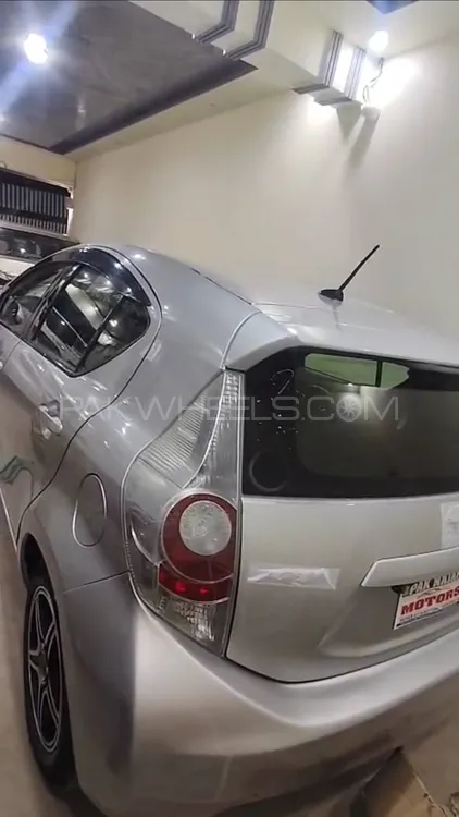 Toyota Aqua 2013 for Sale in Hyderabad Image-1