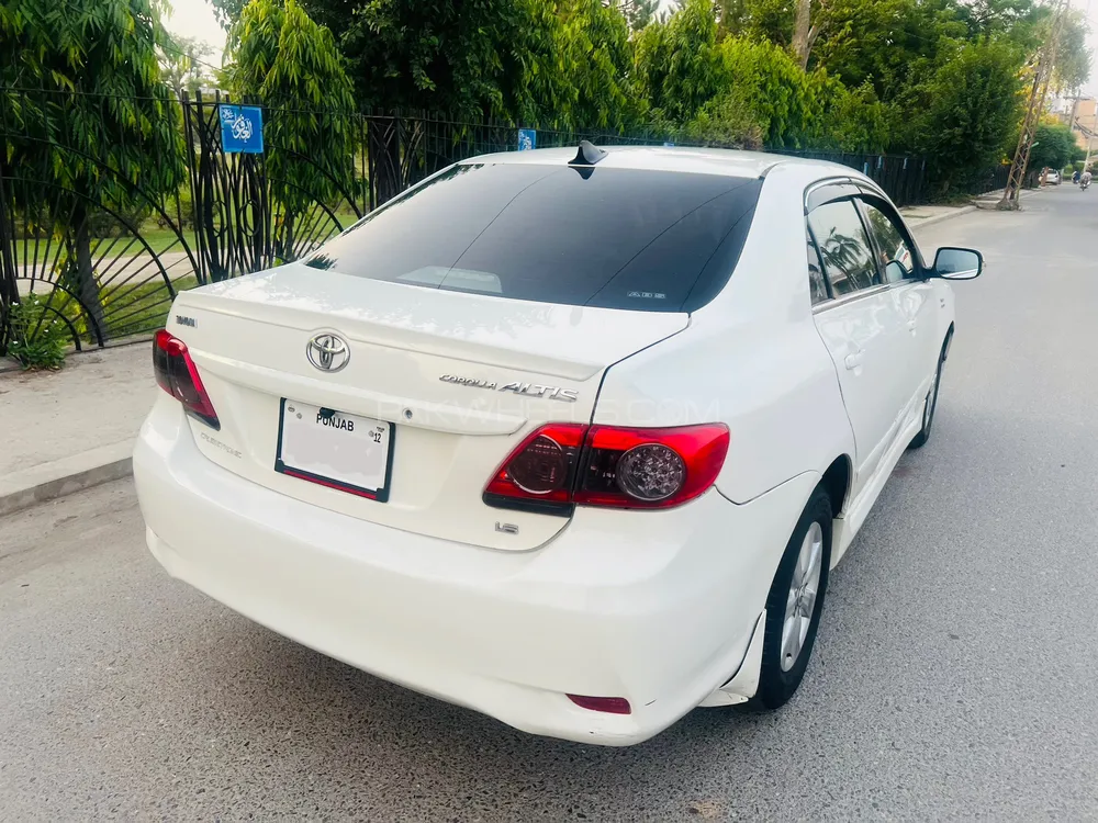 Toyota Corolla 2012 for Sale in Faisalabad Image-1