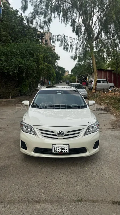 Toyota Corolla 2013 for Sale in Islamabad Image-1