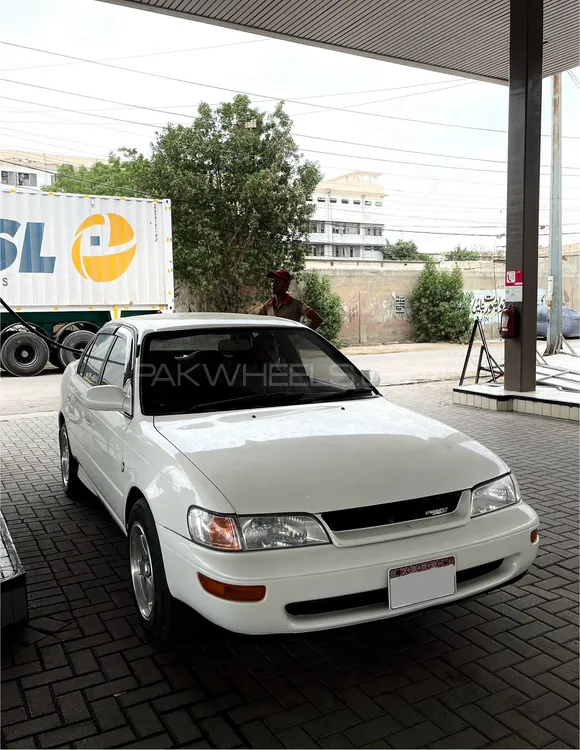 Toyota Corolla 2001 for Sale in Karachi Image-1