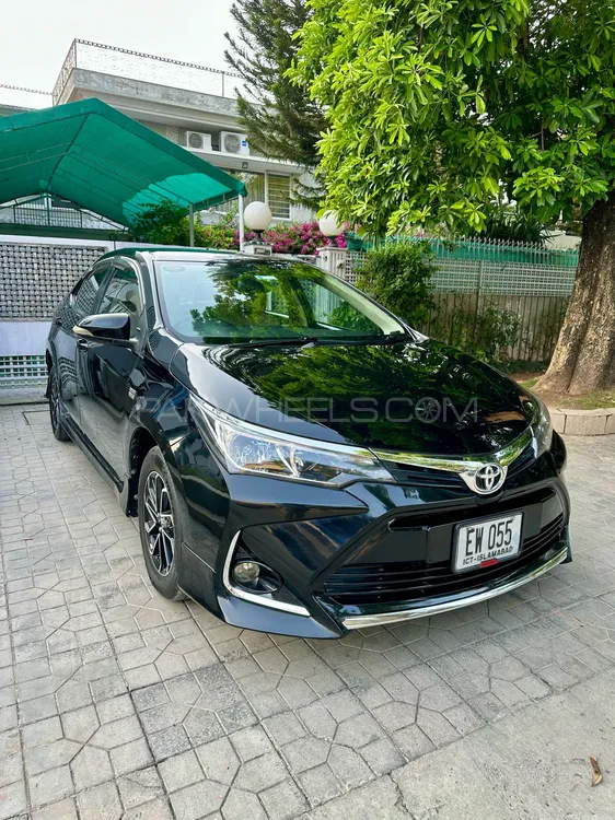 Toyota Corolla 2015 for Sale in Islamabad Image-1