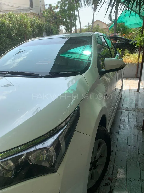 Toyota Corolla 2017 for Sale in Karachi Image-1