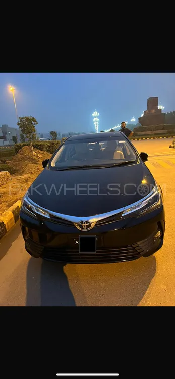 Toyota Corolla 2019 for Sale in Faisalabad Image-1