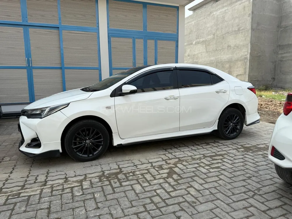 Toyota Corolla 2021 for Sale in Sialkot Image-1