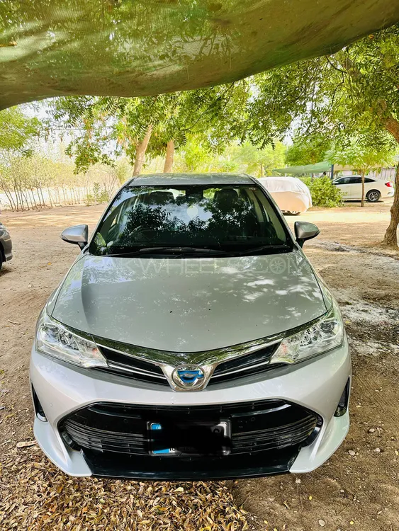 Toyota Corolla Axio 2018 for Sale in Karachi Image-1