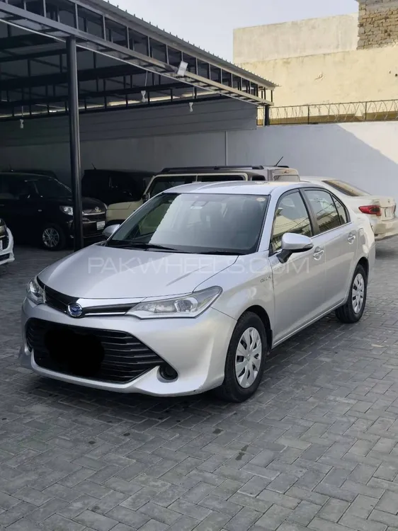 Toyota Corolla Fielder 2015 for Sale in Hassan abdal Image-1