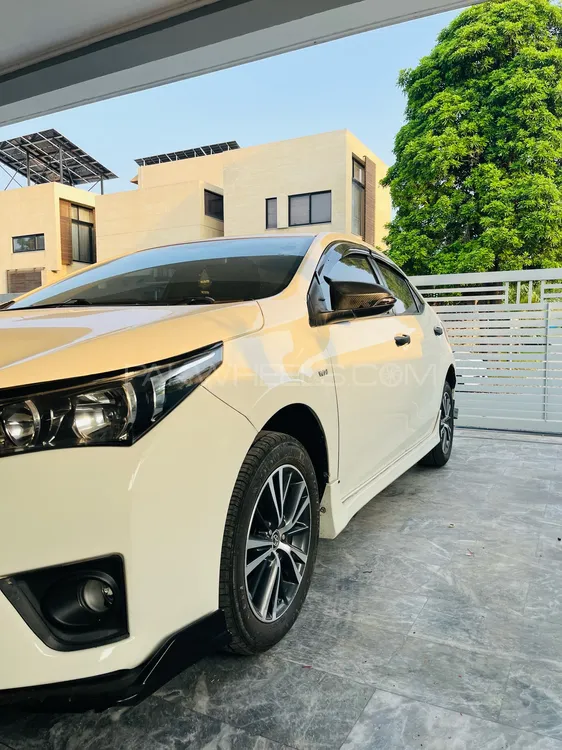 Toyota Corolla 2017 for Sale in Islamabad Image-1