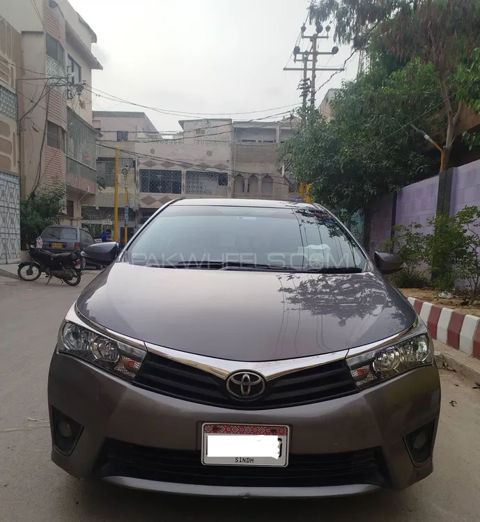 Toyota Corolla 2015 for Sale in Karachi Image-1