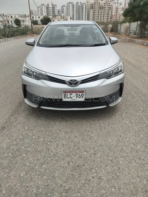 Toyota Corolla 2017 for Sale in Karachi Image-1