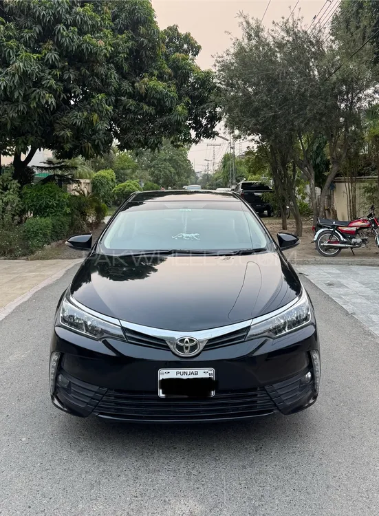 Toyota Corolla 2018 for Sale in Lahore Image-1