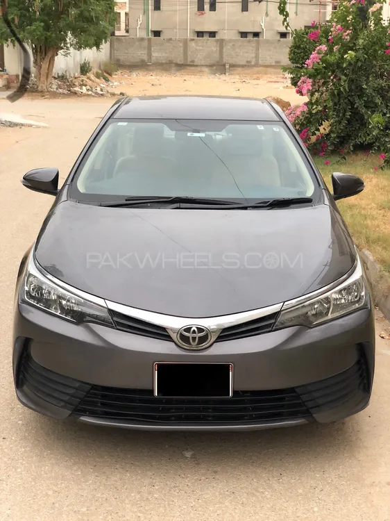 Toyota Corolla 2019 for Sale in Karachi Image-1