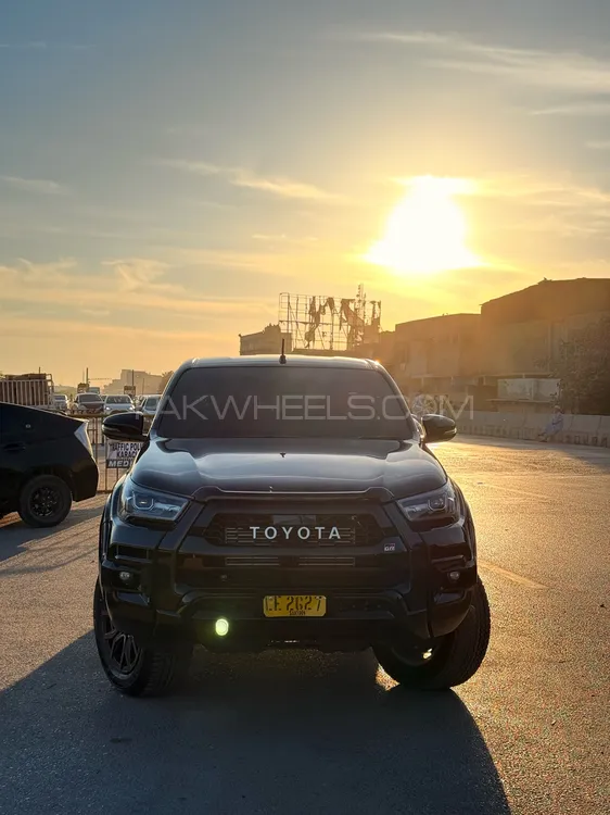 Toyota Hilux 2025 for Sale in Karachi Image-1