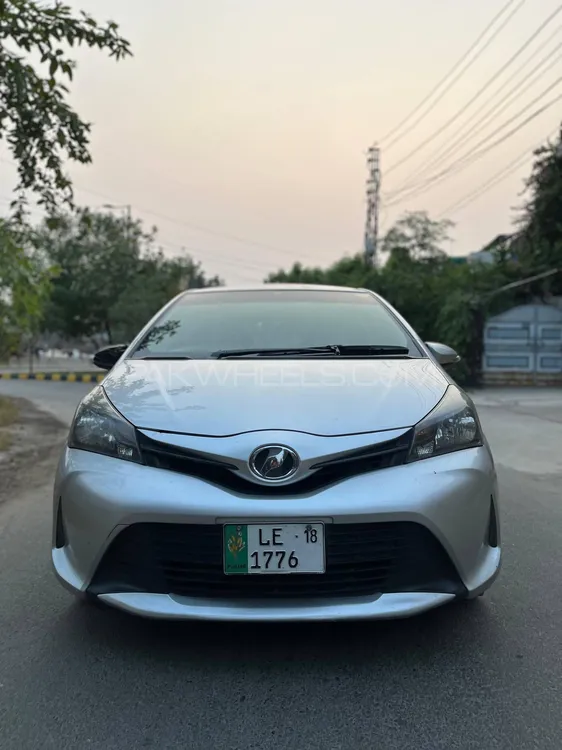 Toyota Vitz 2015 for Sale in Lahore Image-1
