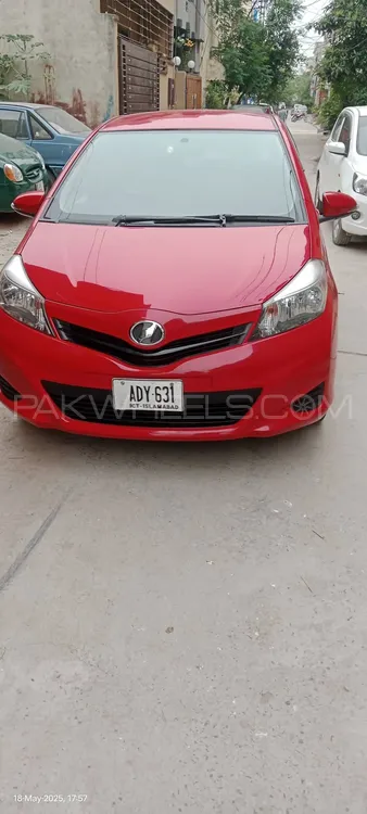 Toyota Vitz 2013 for Sale in Islamabad Image-1