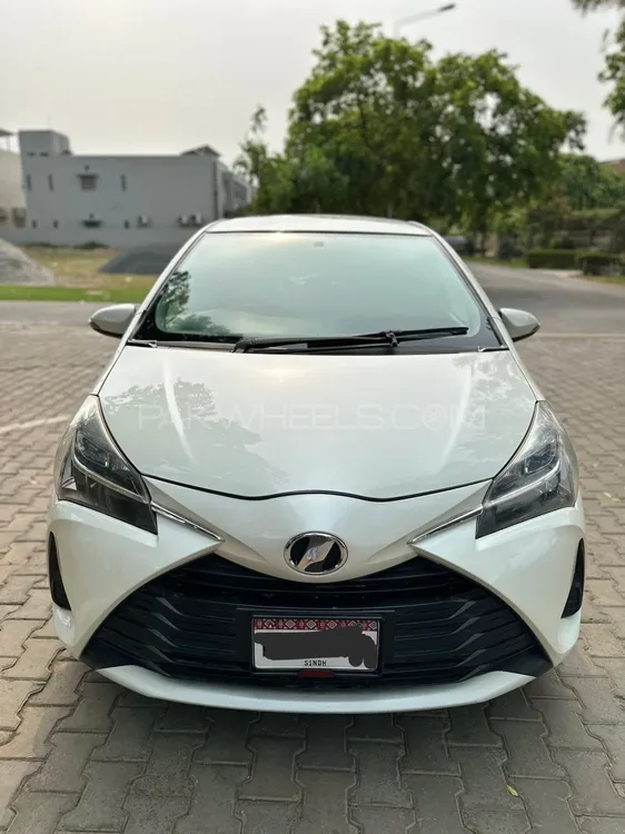Toyota Vitz 2017 for Sale in Lahore Image-1