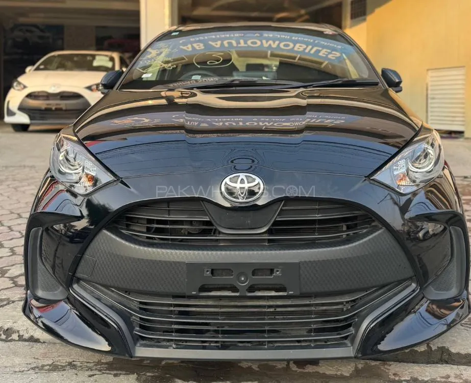 Toyota Yaris Hatchback 2021 for Sale in Lahore Image-1
