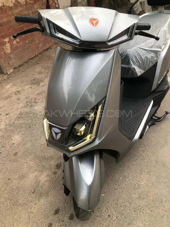 Yadea T5 2024 for Sale Image-1