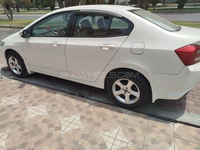 Honda City 2015 for Sale in Lahore Image-1
