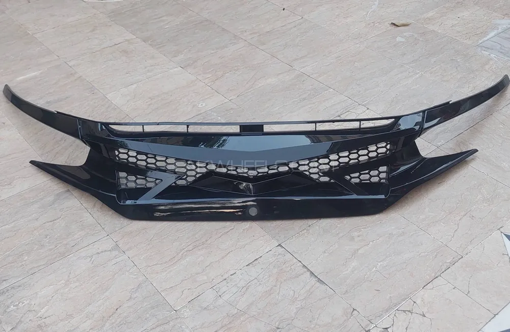Honda Civic 2016-2021 Front Grill Image-1