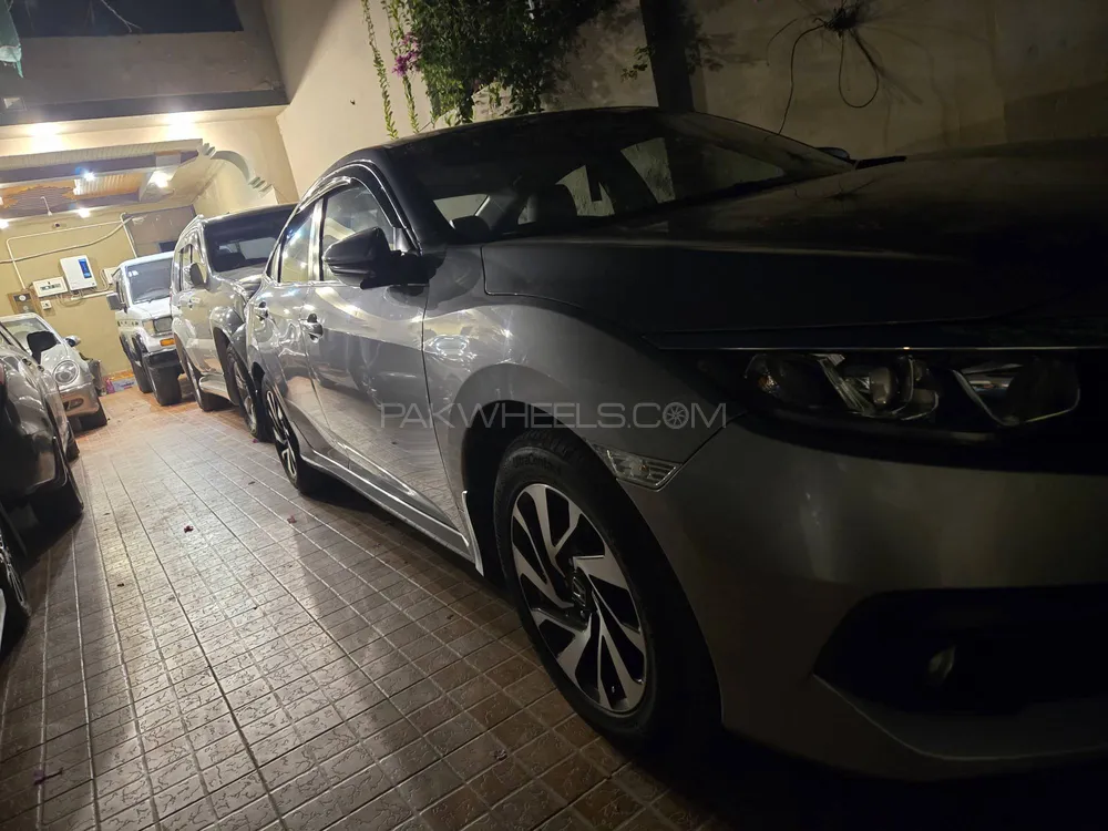 Honda Civic 2017 for Sale in Lahore Image-1