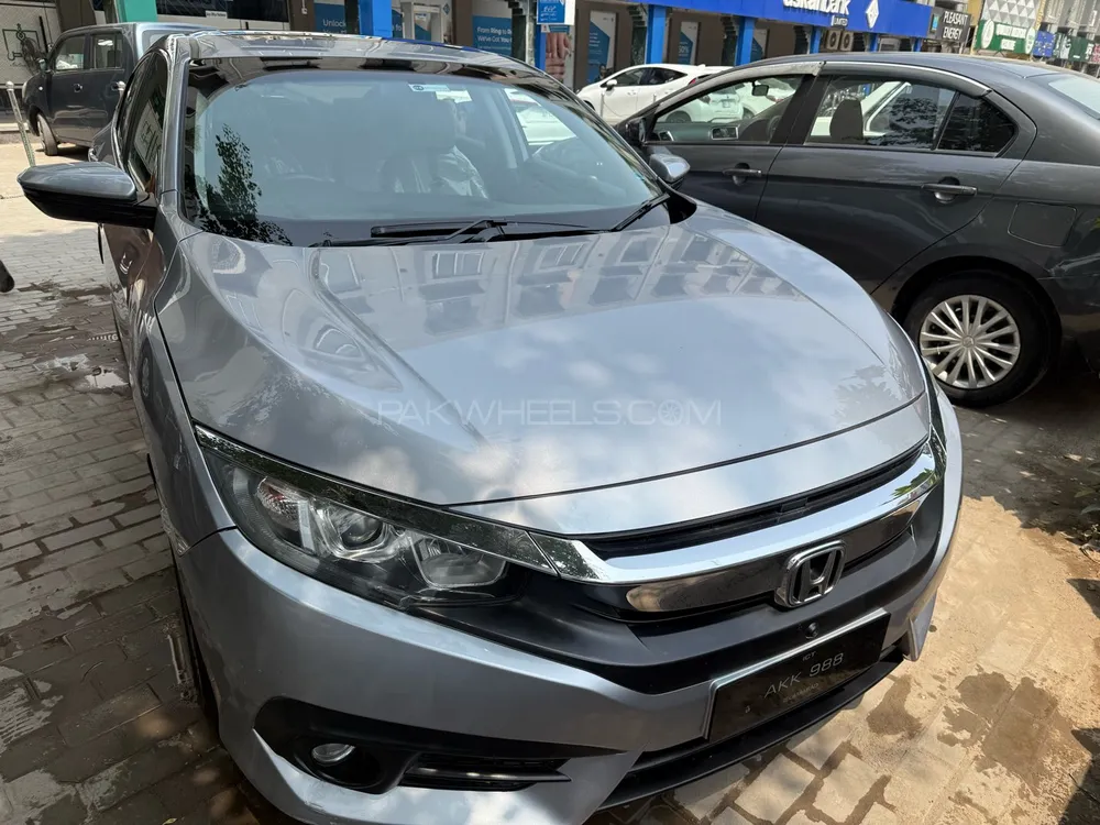 Honda Civic 2018 for Sale in Peshawar Image-1