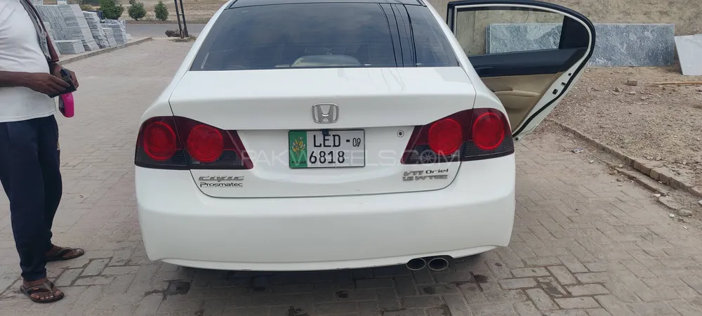 Honda Civic 2009 for Sale in Pir mahal Image-1