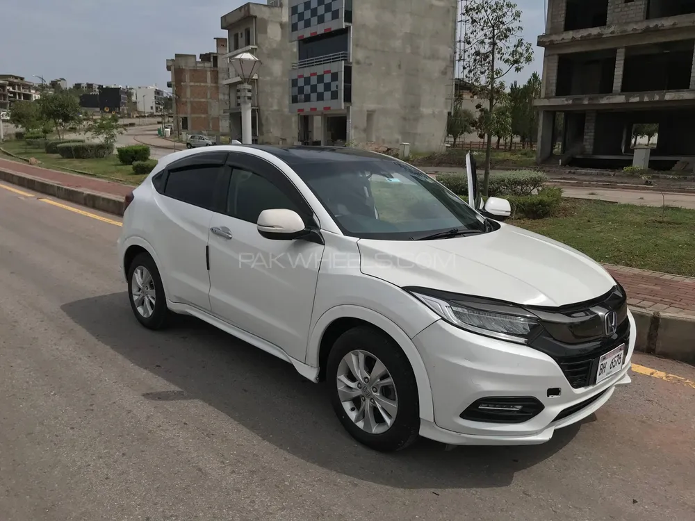 Honda Vezel 2014 for Sale in Islamabad Image-1