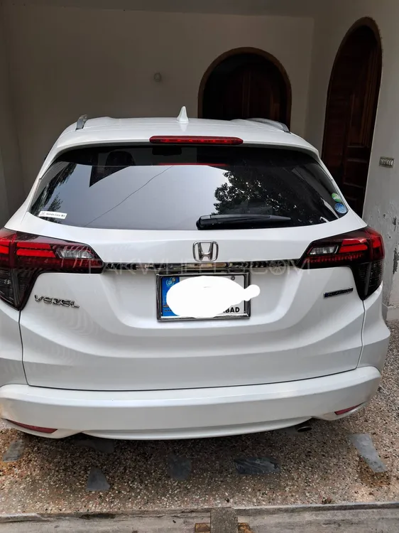 Honda Vezel 2019 for Sale in Islamabad Image-1