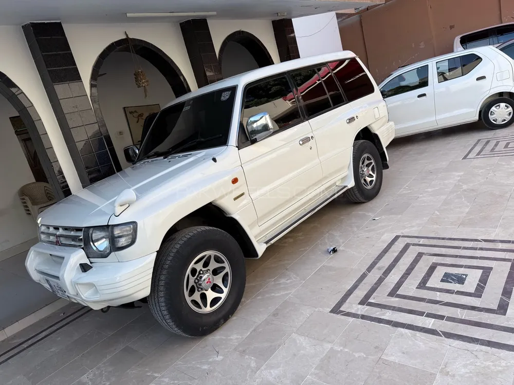 Mitsubishi Pajero 2000 for Sale in Hyderabad Image-1