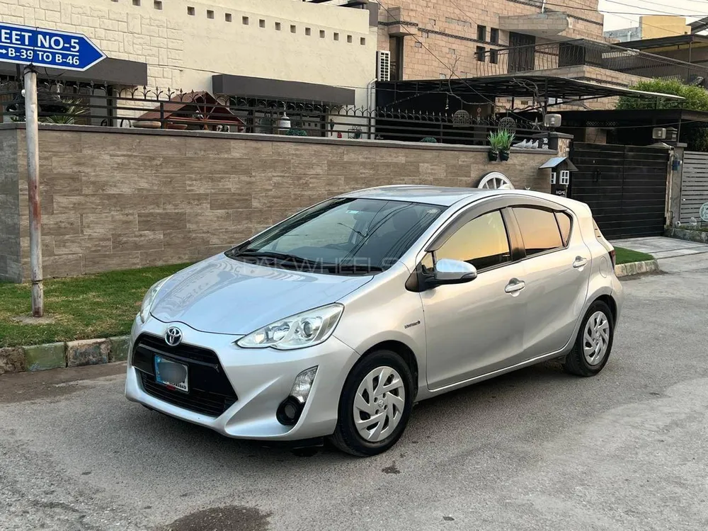 Toyota Aqua 2015 for Sale in Rawalpindi Image-1