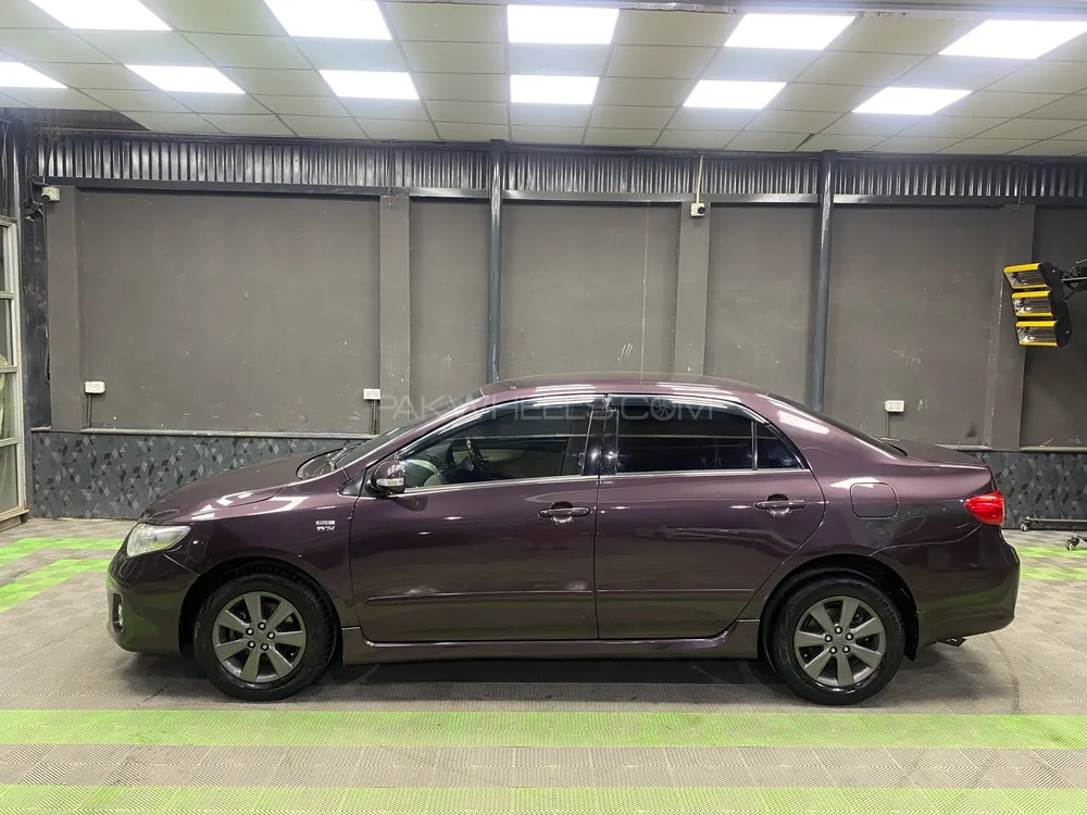 Toyota Corolla 2013 for Sale in Lahore Image-1
