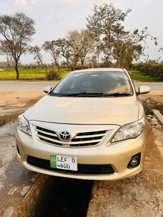 Toyota Corolla 2013 for Sale in Kot Momin Image-1