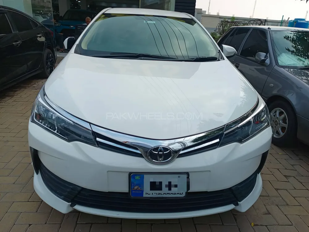 Toyota Corolla 2018 for Sale in Islamabad Image-1