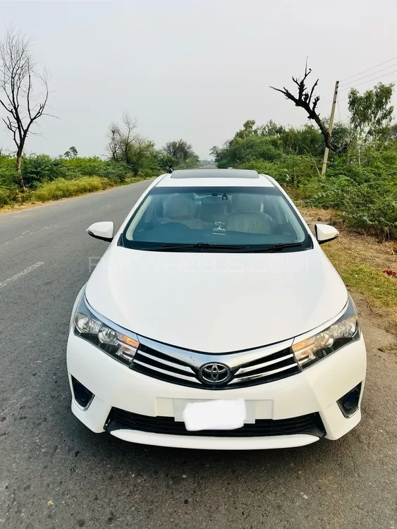 Toyota Corolla 2015 for Sale in Sargodha Image-1