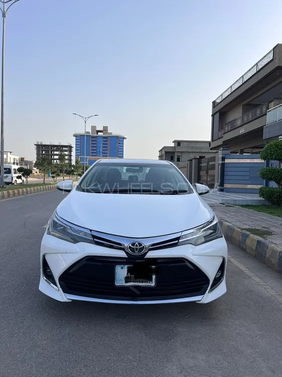 Toyota Corolla 2017 for Sale in Peshawar Image-1