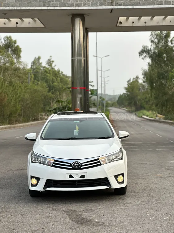 Toyota Corolla 2017 for Sale in Islamabad Image-1