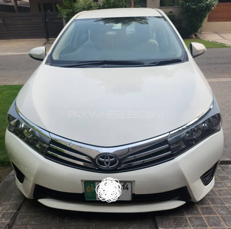 Toyota Corolla 2014 for Sale in Lahore Image-1