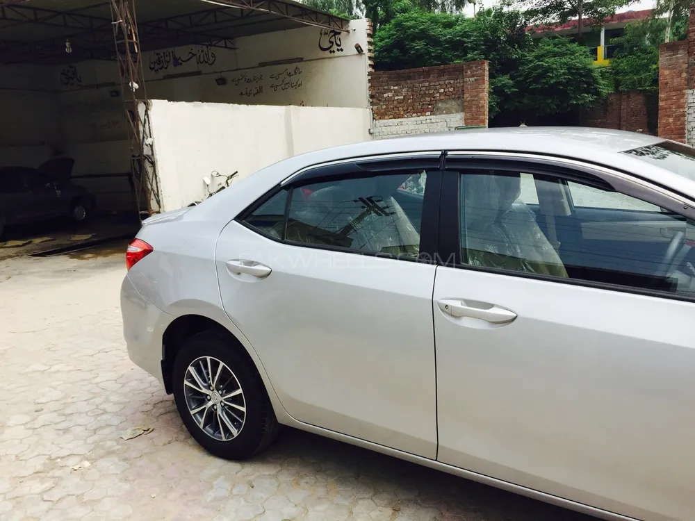 Toyota Corolla 2017 for Sale in Gujranwala Image-1