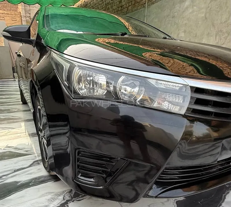 Toyota Corolla 2017 for Sale in Jhang Image-1