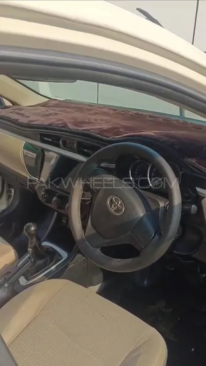 Toyota Corolla 2015 for Sale in Dina Image-1