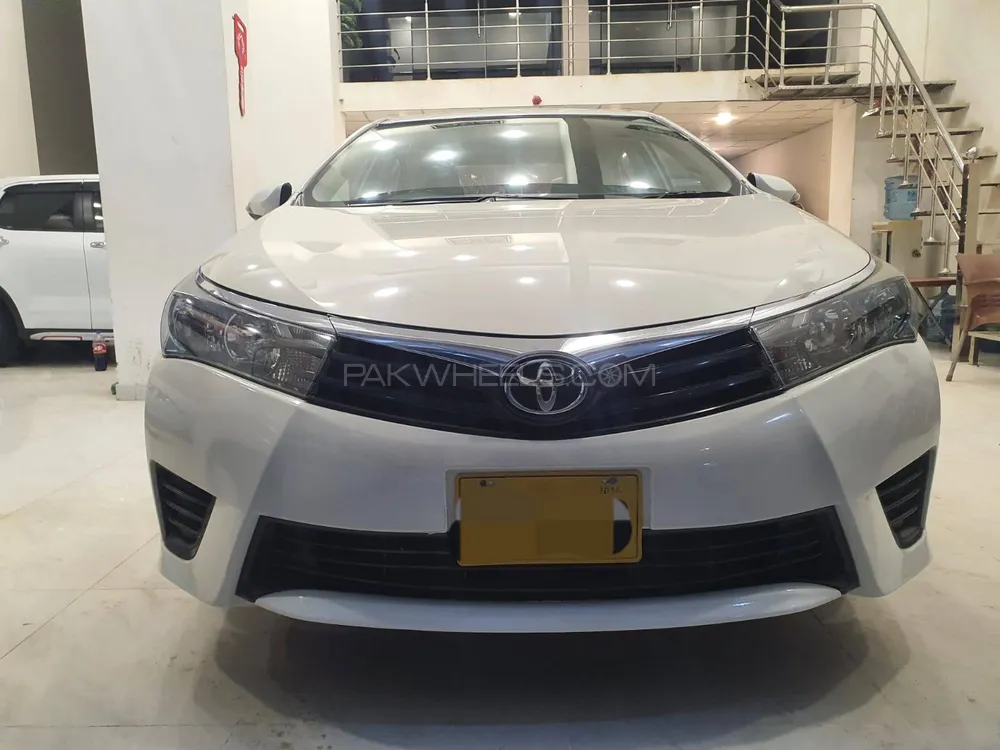 Toyota Corolla 2016 for Sale in Karachi Image-1